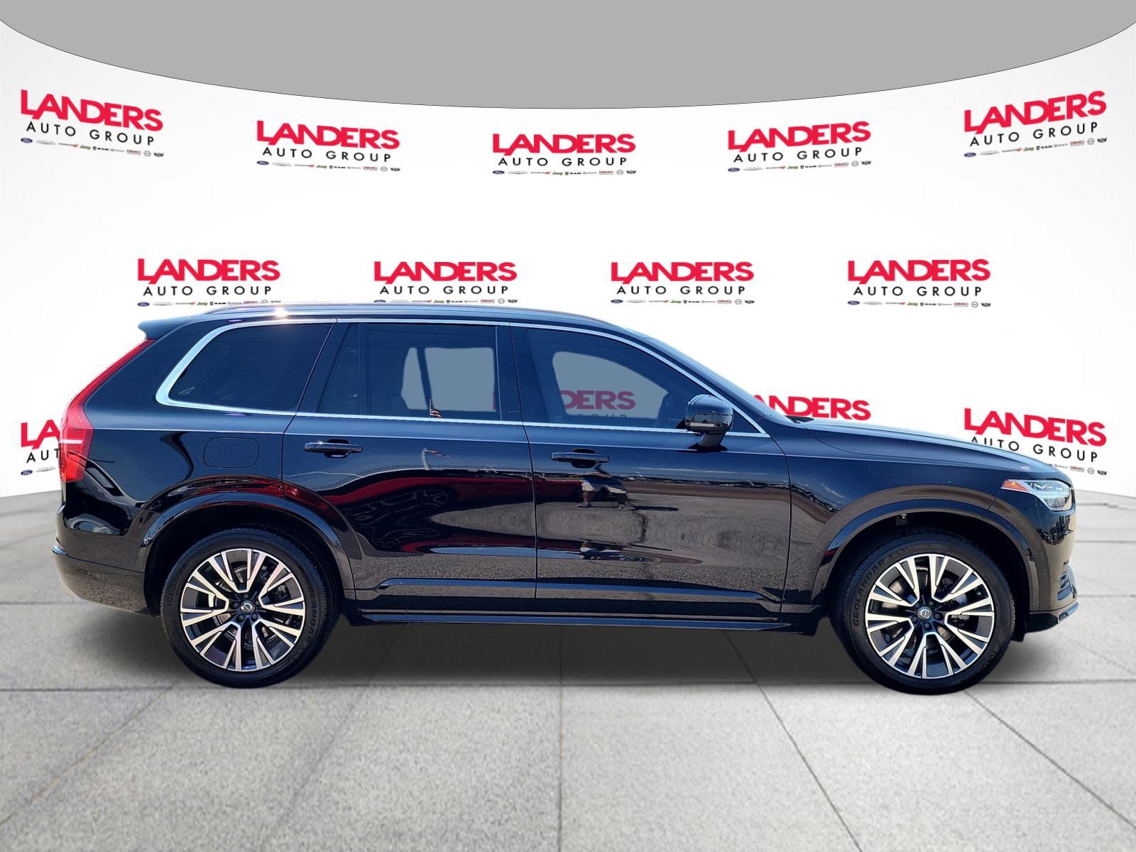 2020 Volvo XC90 Momentum photo 2