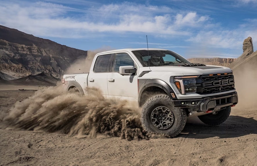24%20f150%20raptor%20off%20roading.png