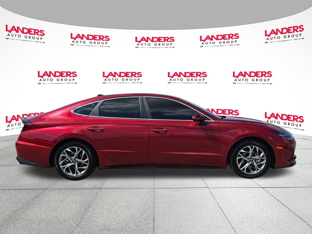 Used 2023 Hyundai Sonata SEL Sedan