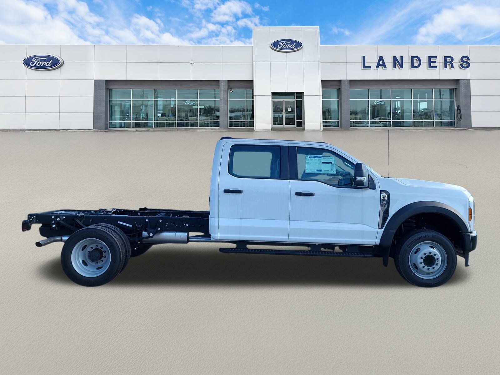 2024 Ford F-450 XL photo 2