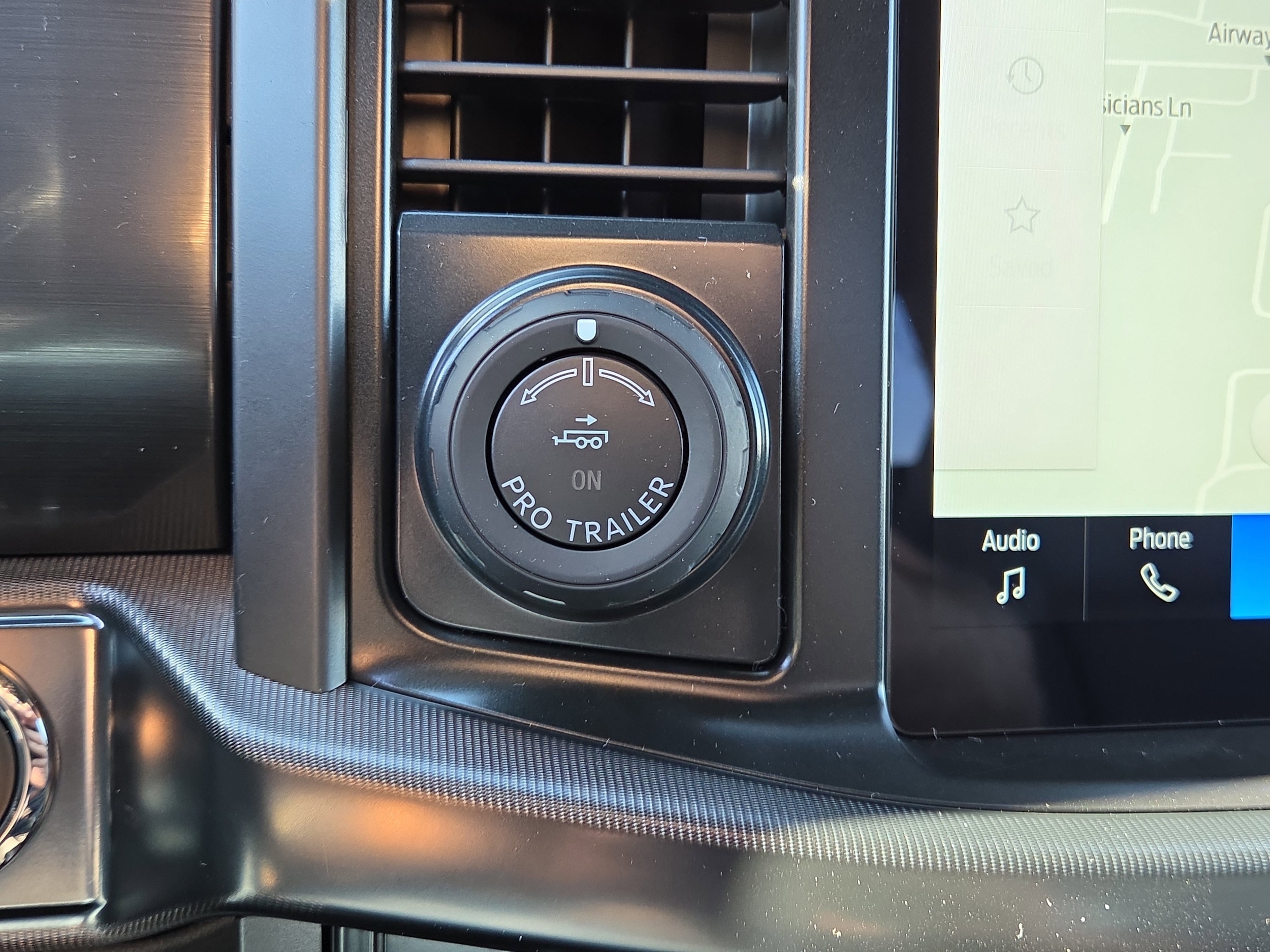 2026 Ford F-150 Lariat - Photo 15