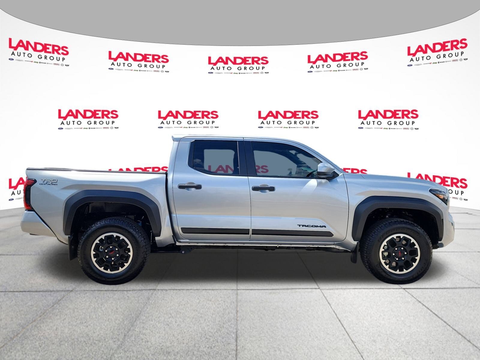 2024 Toyota Tacoma TRD photo 2