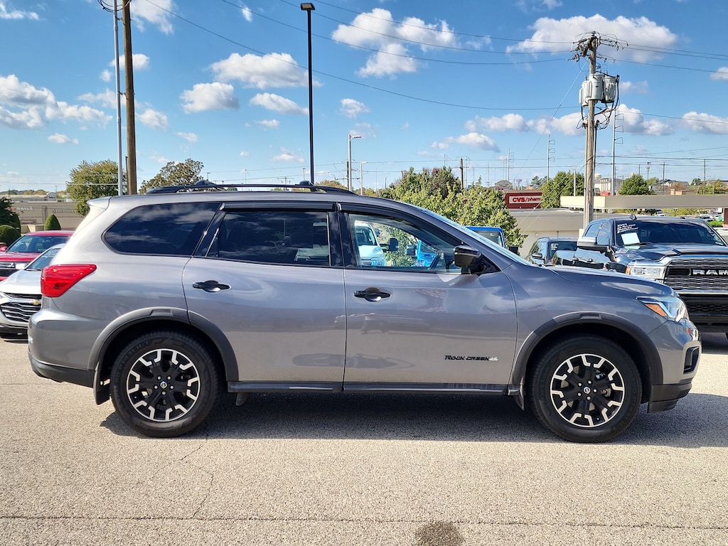 Used 2020 Nissan Pathfinder SL SUV