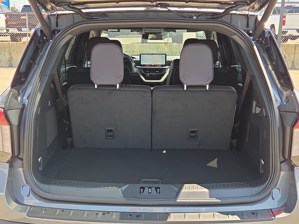 New 2027 Ford Explorer Platinum SUV