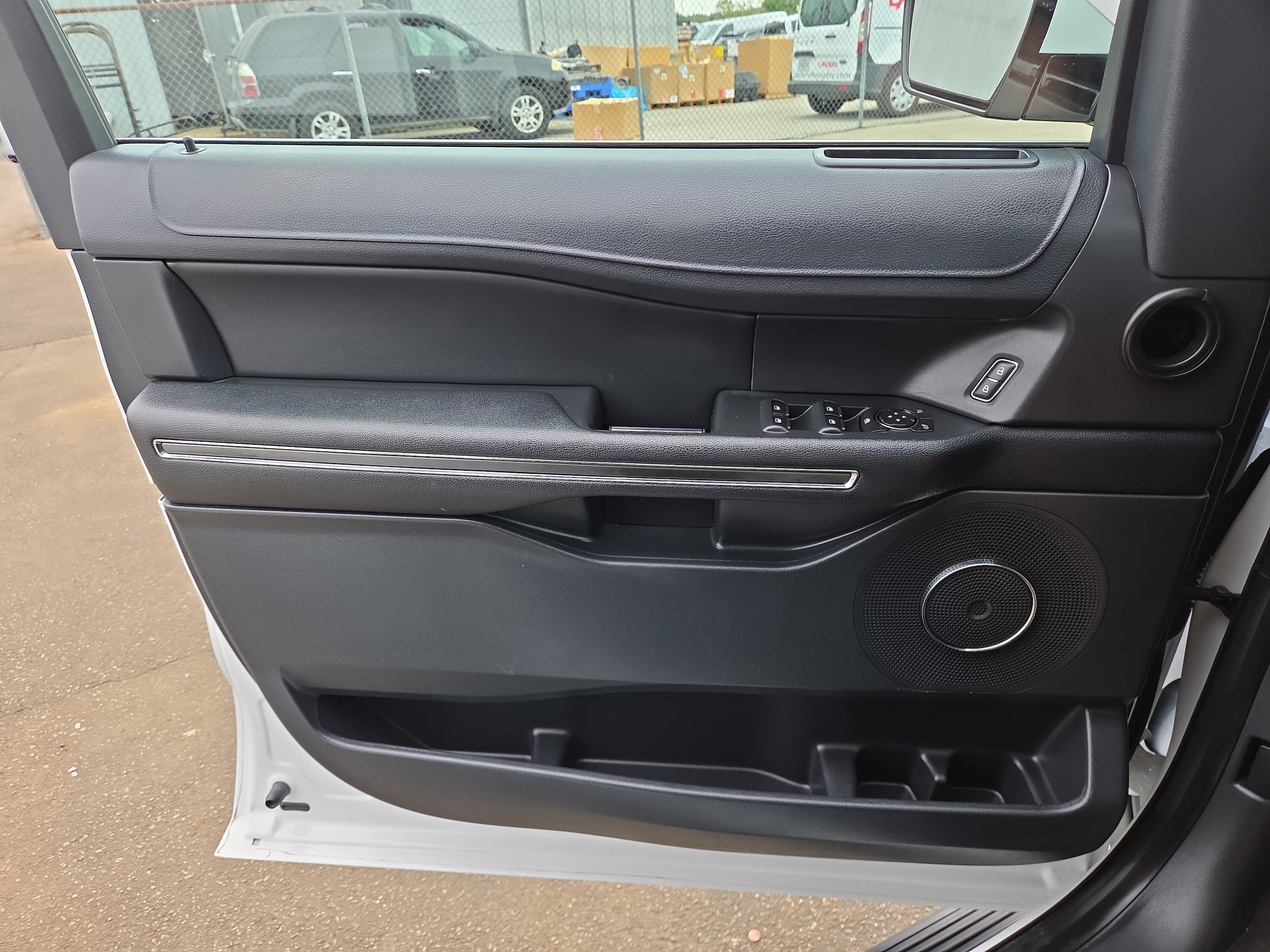 2022 Ford Expedition XLT - Photo 19