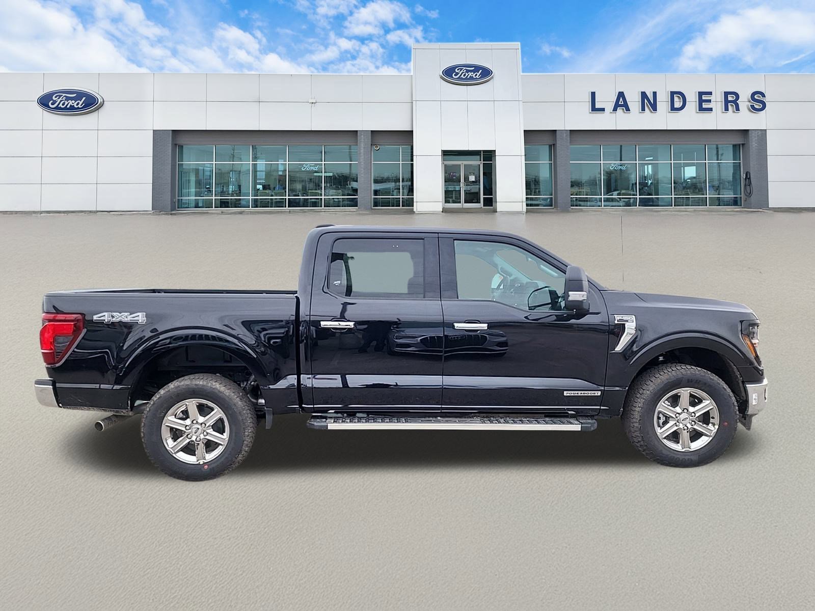 2025 Ford F-150 XLT photo 2