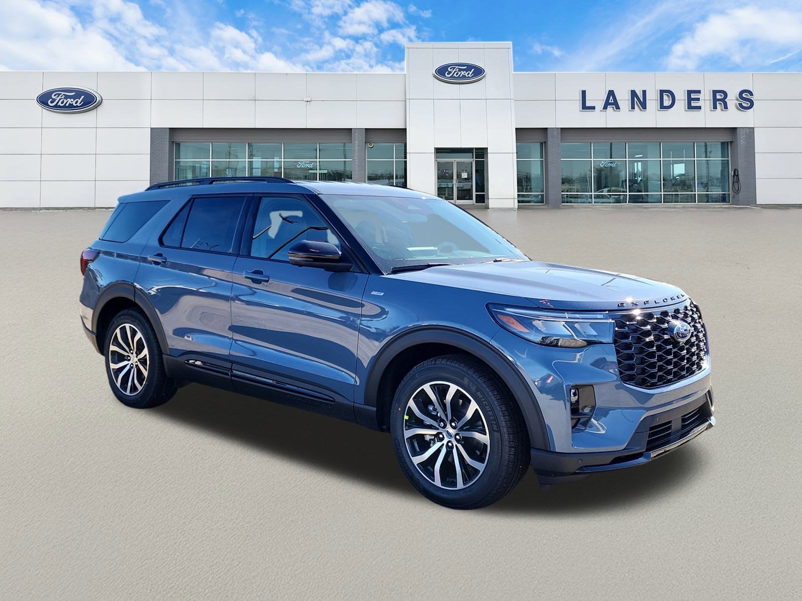 2026 Ford Explorer ST-LINE's photo