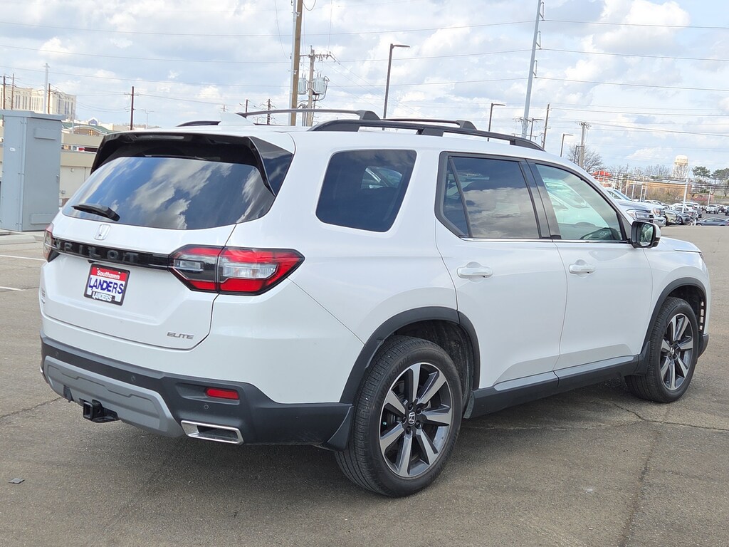 Used 2024 Honda Pilot Elite SUV