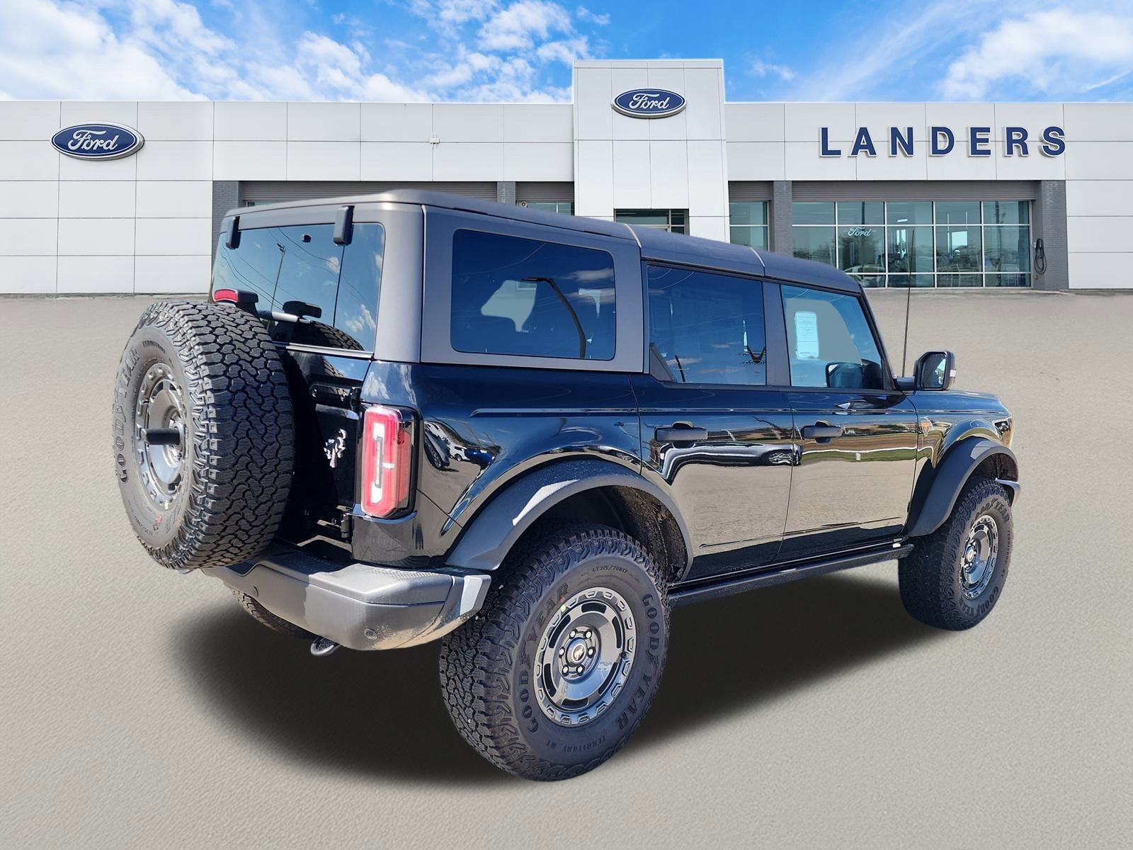 2025 Ford Bronco Badlands photo 3