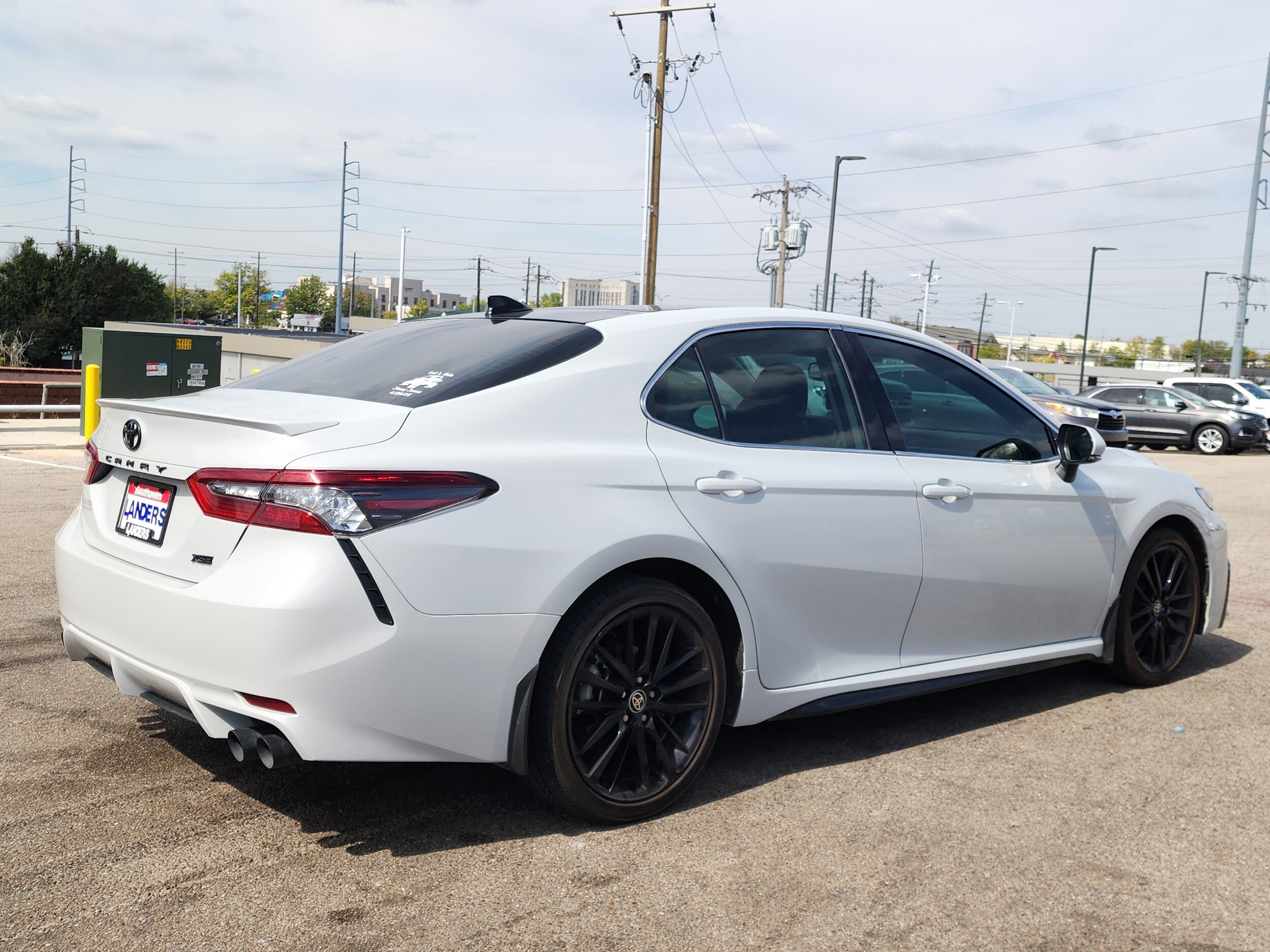 2022 Toyota Camry XSE photo 2