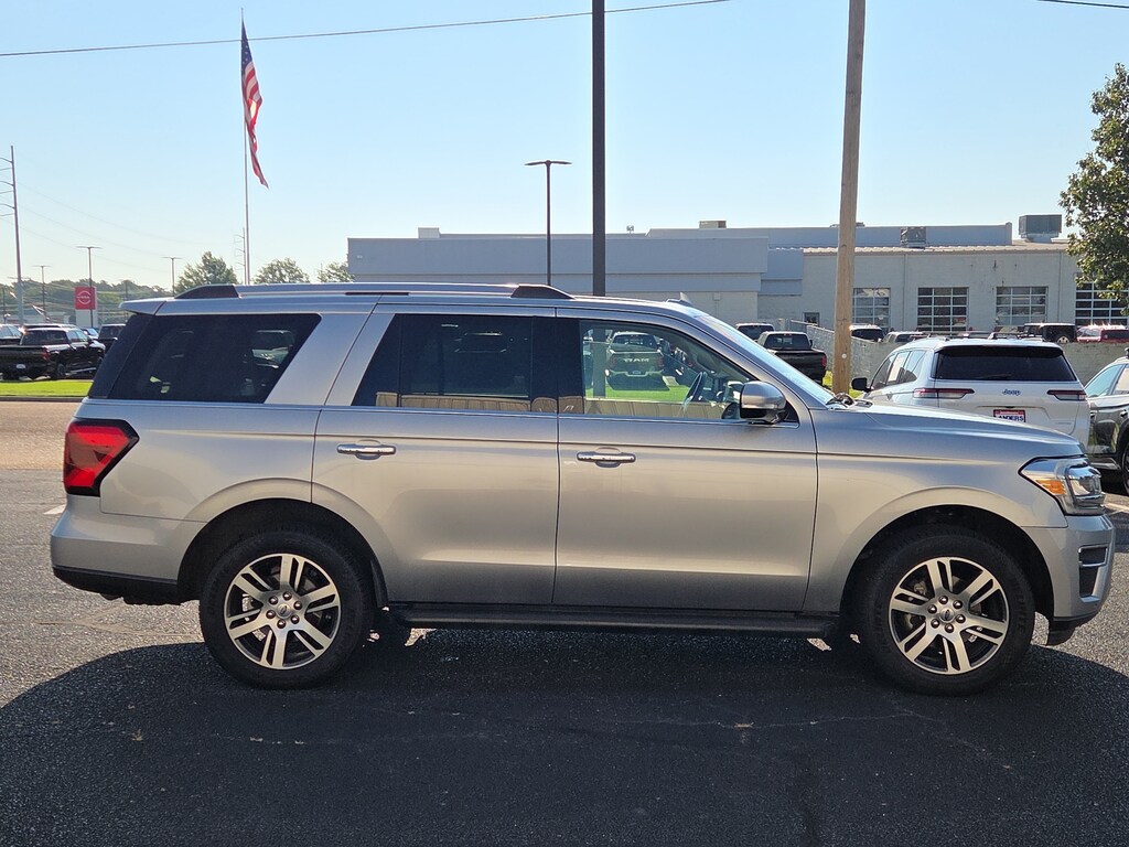 Used 2024 Ford Expedition Limited SUV