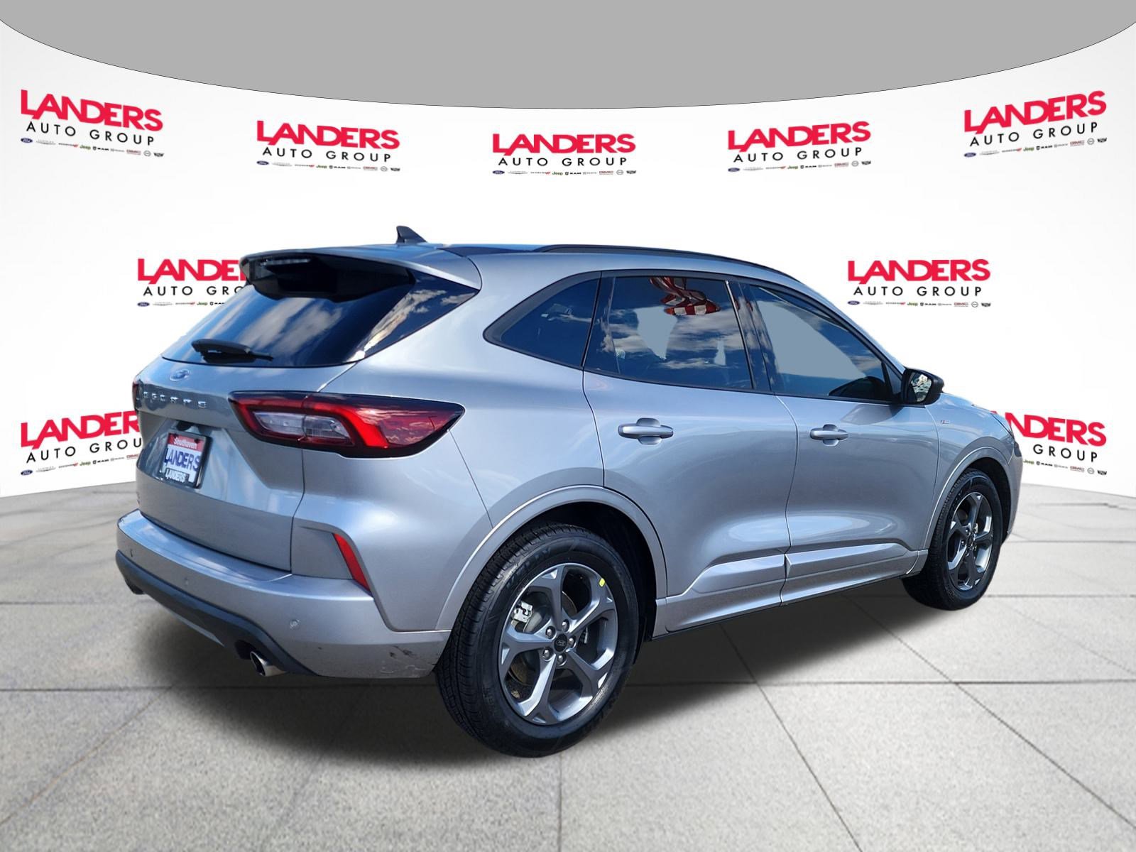 2023 Ford Escape ST-Line photo 3