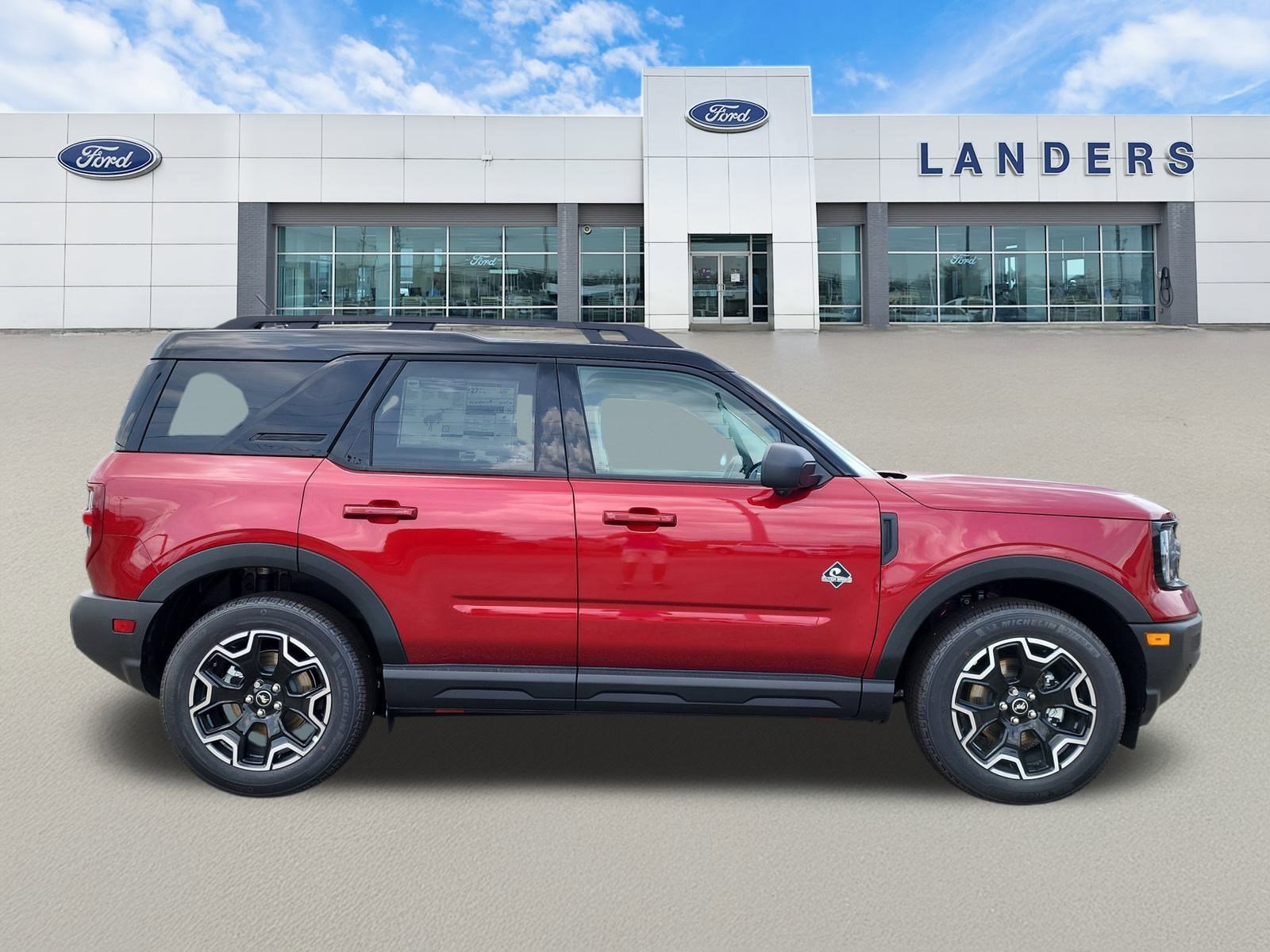 2025 Ford Bronco Sport Outer Banks photo 2