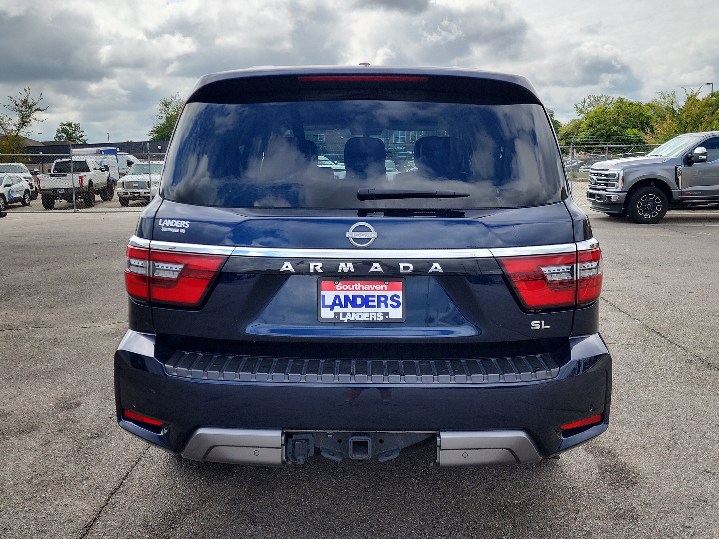 2023 Nissan Armada SL photo 4