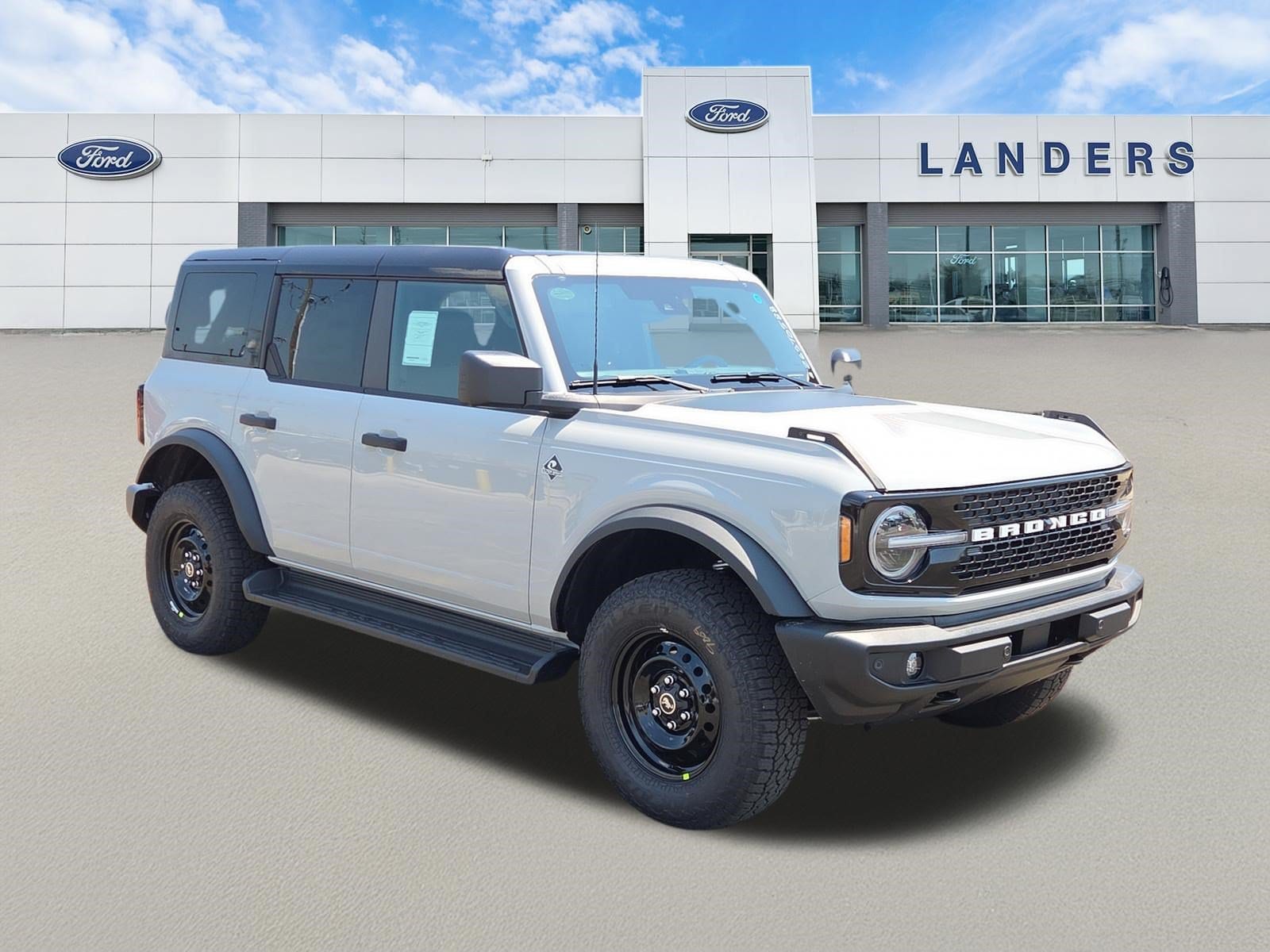 2026 Ford Bronco Outer Banks 4x4's photo