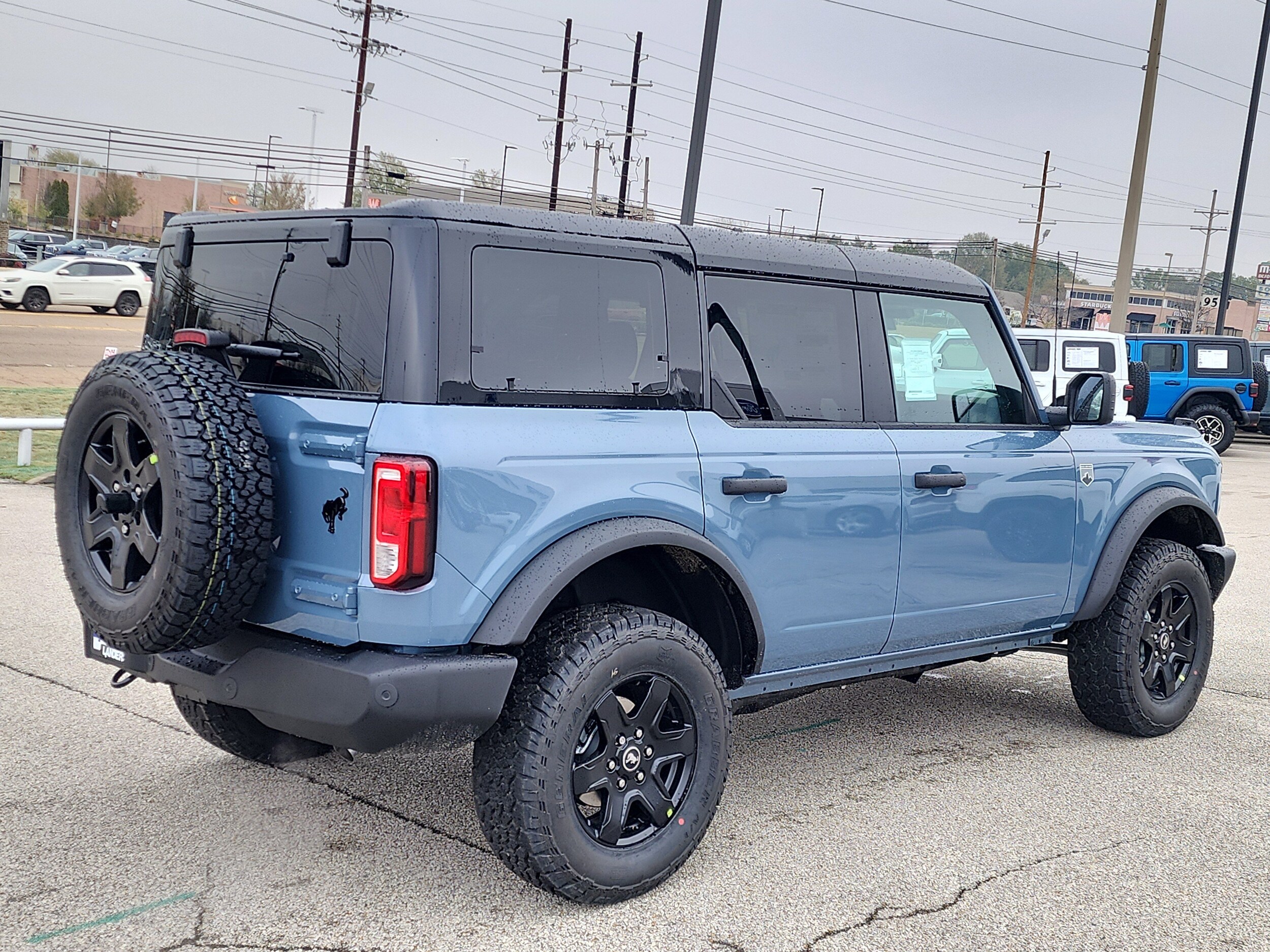 2025 Ford Bronco Big Bend photo 3