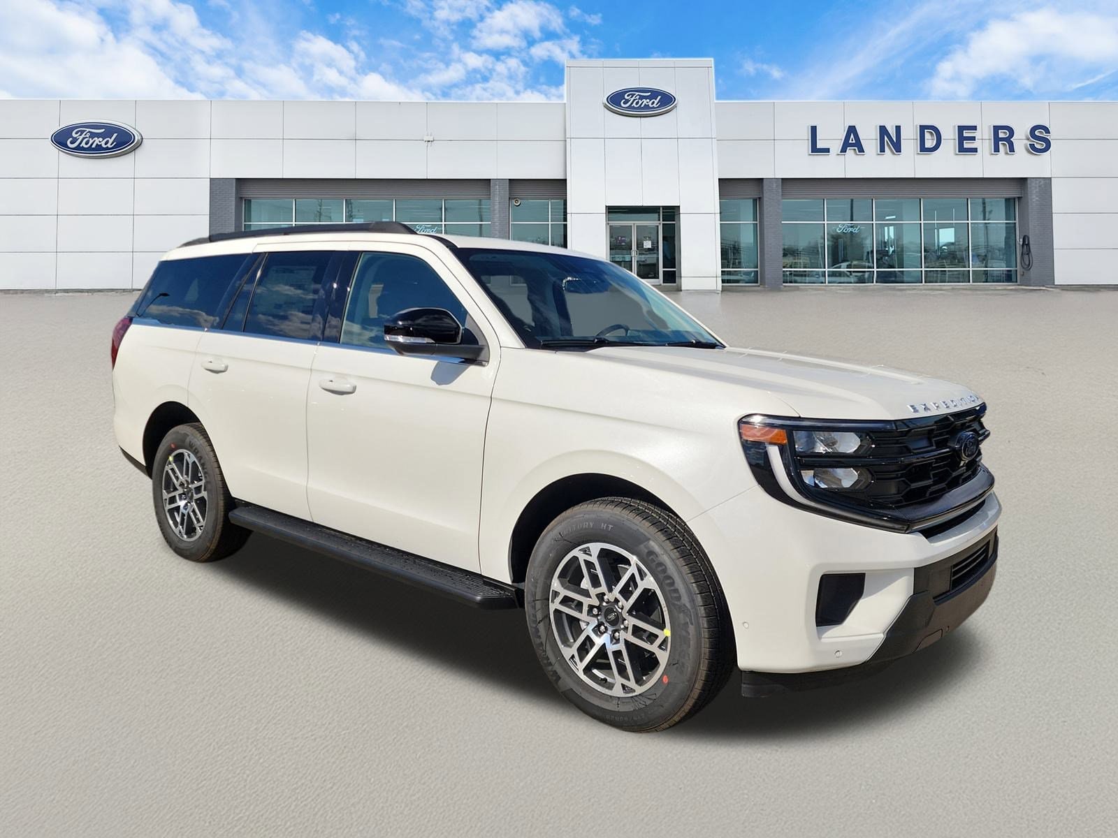 2025 Ford Expedition Active's photo