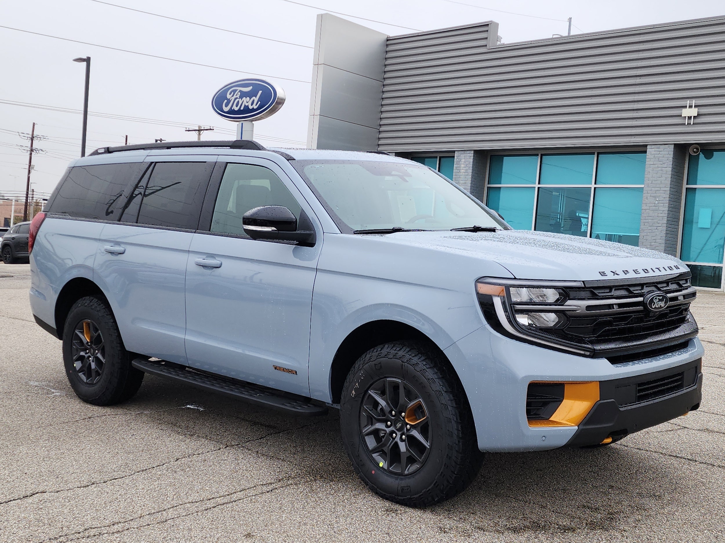 2025 Ford Expedition Tremor's photo