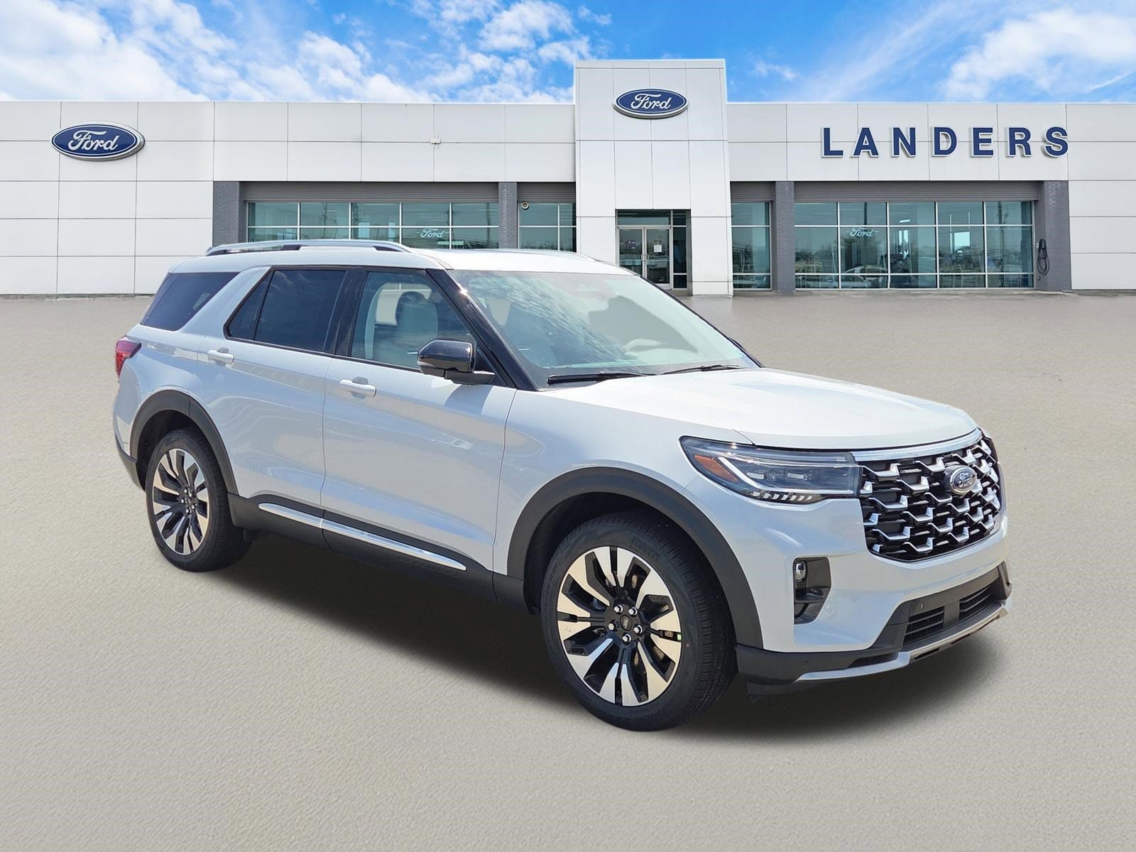 2026 Ford Explorer Platinum 4WD's photo
