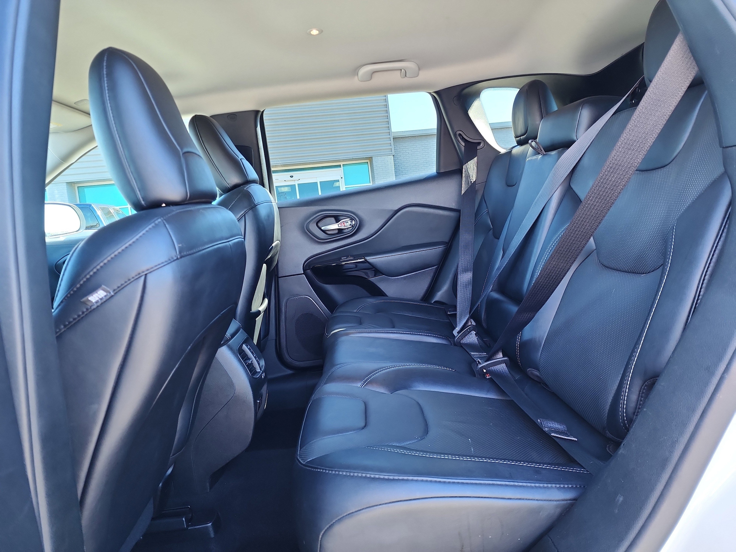 Image of 2023 Jeep Cherokee Altitude Lux SUV