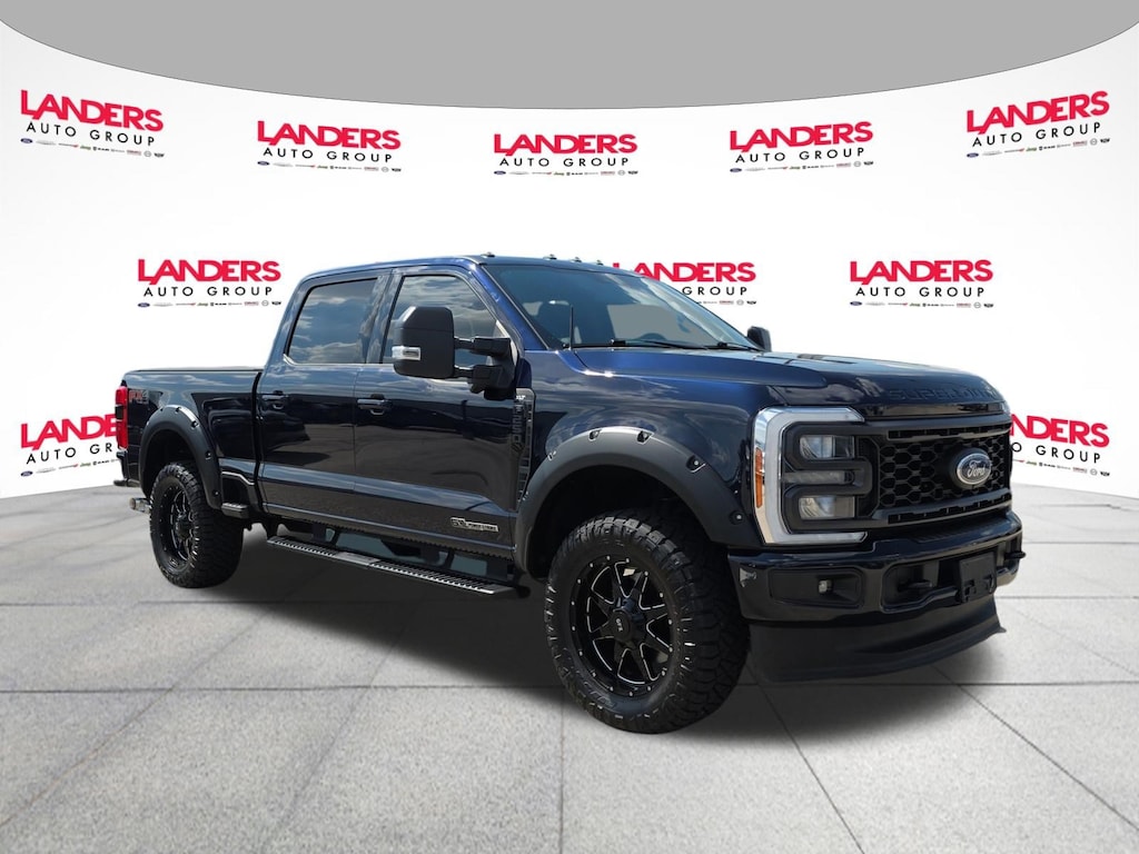 Used 2023 Ford F-250 XLT Truck Crew Cab