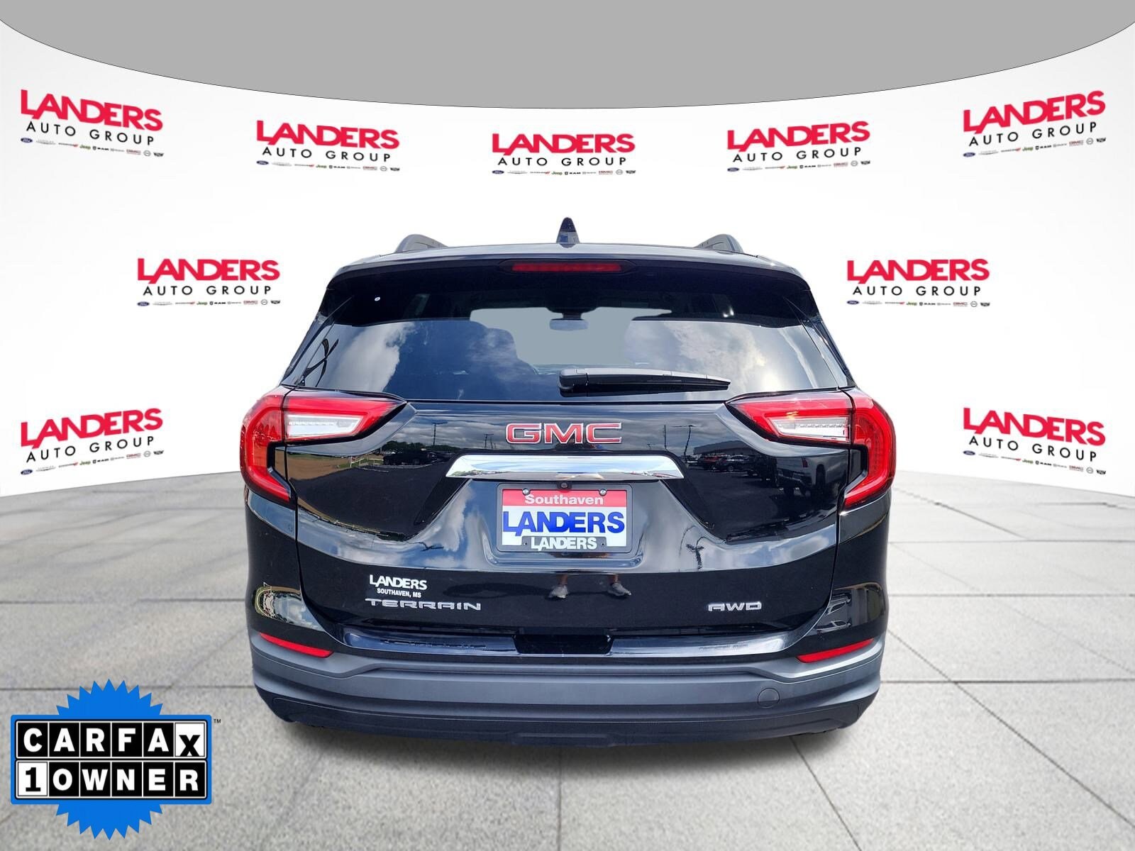 2023 Gmc Terrain SLE photo 2