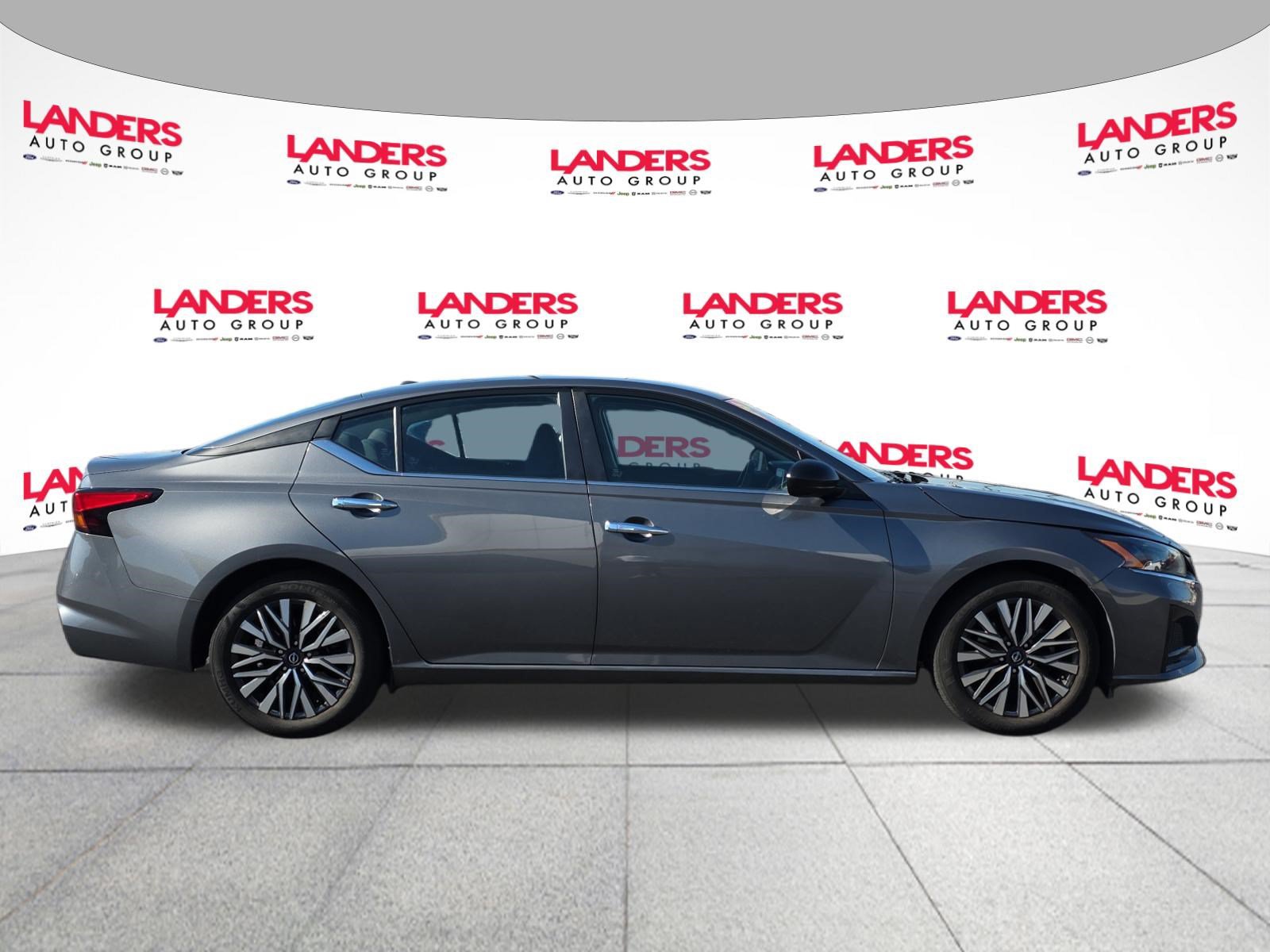 Used 2024 Nissan Altima 2.5 SV Sedan