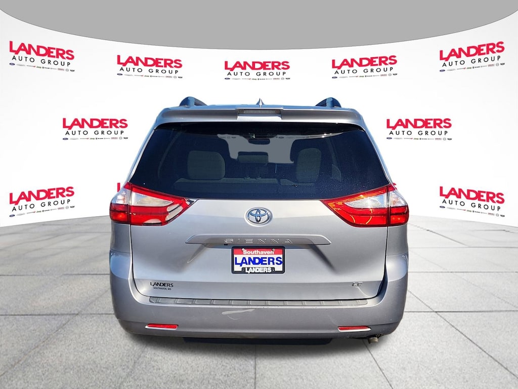 Used 2018 Toyota Sienna LE LE FWD 8-Passenger