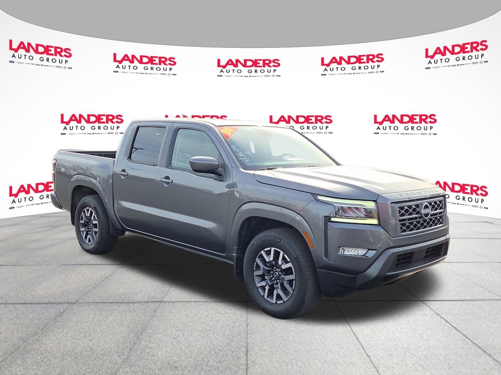 Used 2024 Nissan Frontier SL Crew Cab 4x2 SL