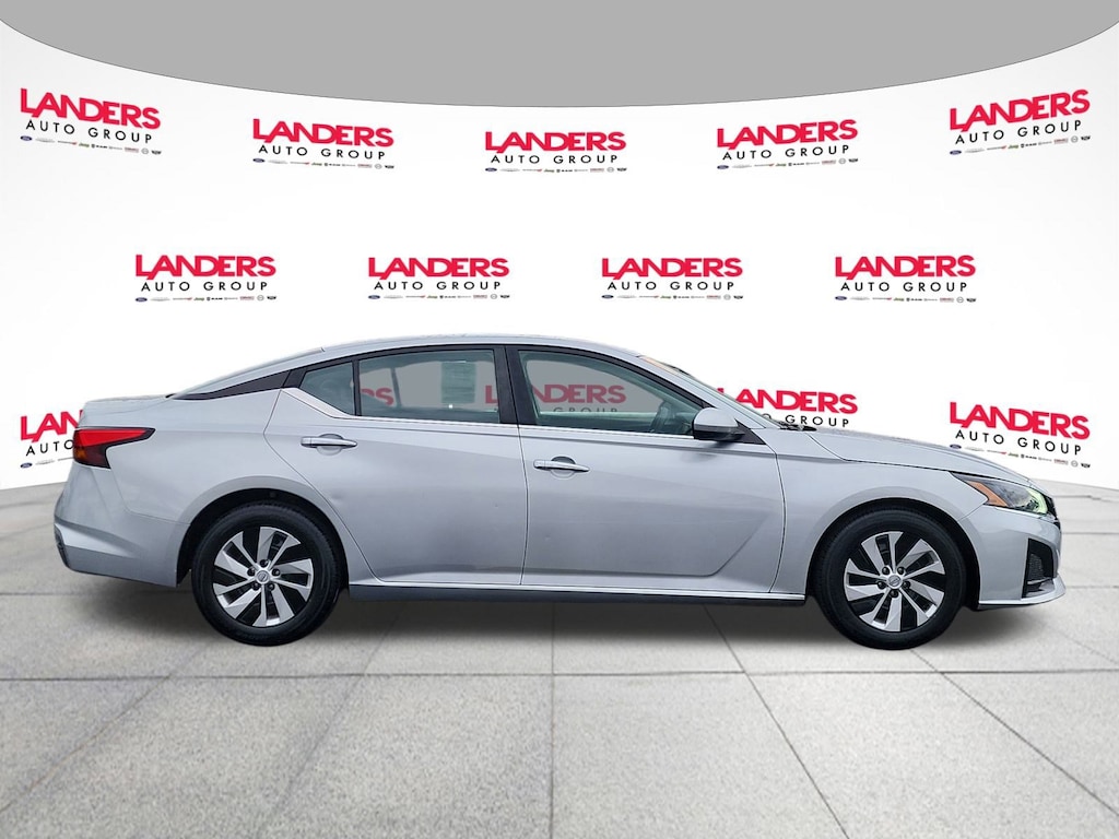 Used 2023 Nissan Altima 2.5 S Sedan