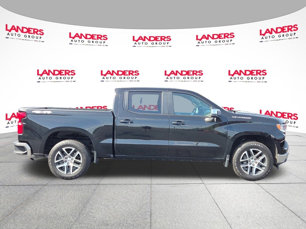 Used 2025 Chevrolet Silverado 1500 LT 4WD Crew Cab 147 LT w/1LT