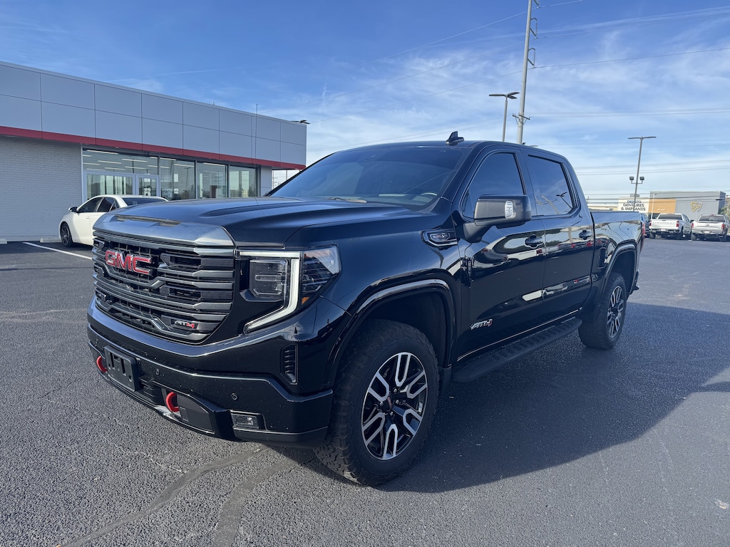 Used 2022 GMC Sierra 1500 AT4 4WD Crew Cab 147 AT4