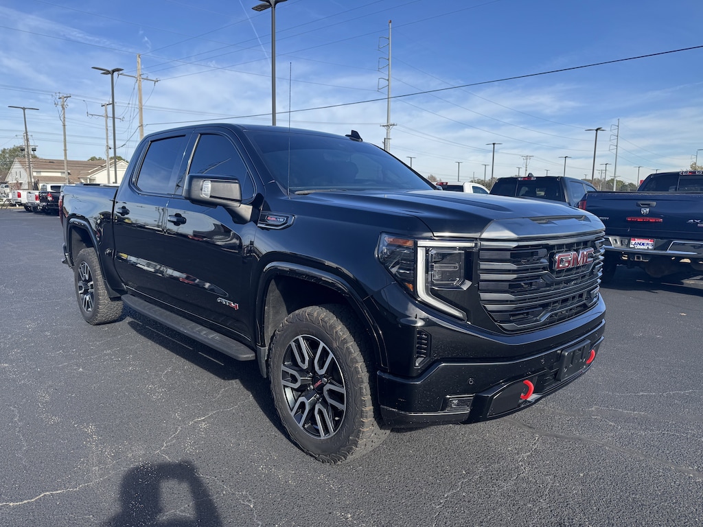 Used 2022 GMC Sierra 1500 AT4 4WD Crew Cab 147 AT4