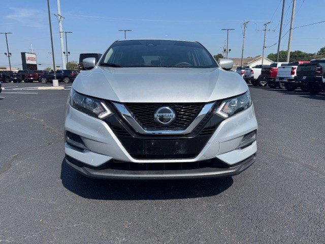 2021 Nissan Rogue Sport S photo 2