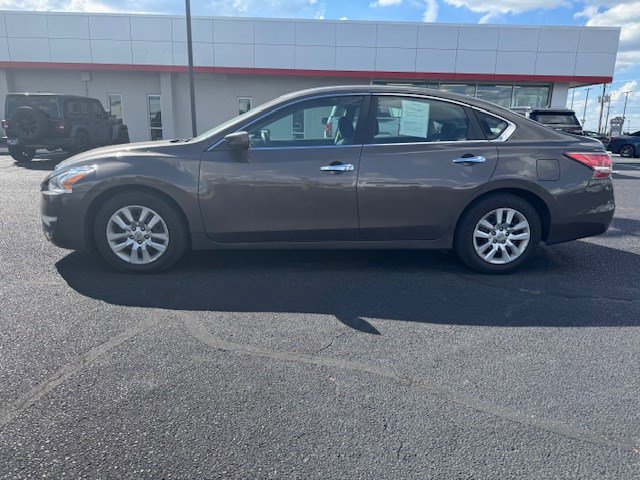 2014 Nissan Altima 2.5 S photo 2