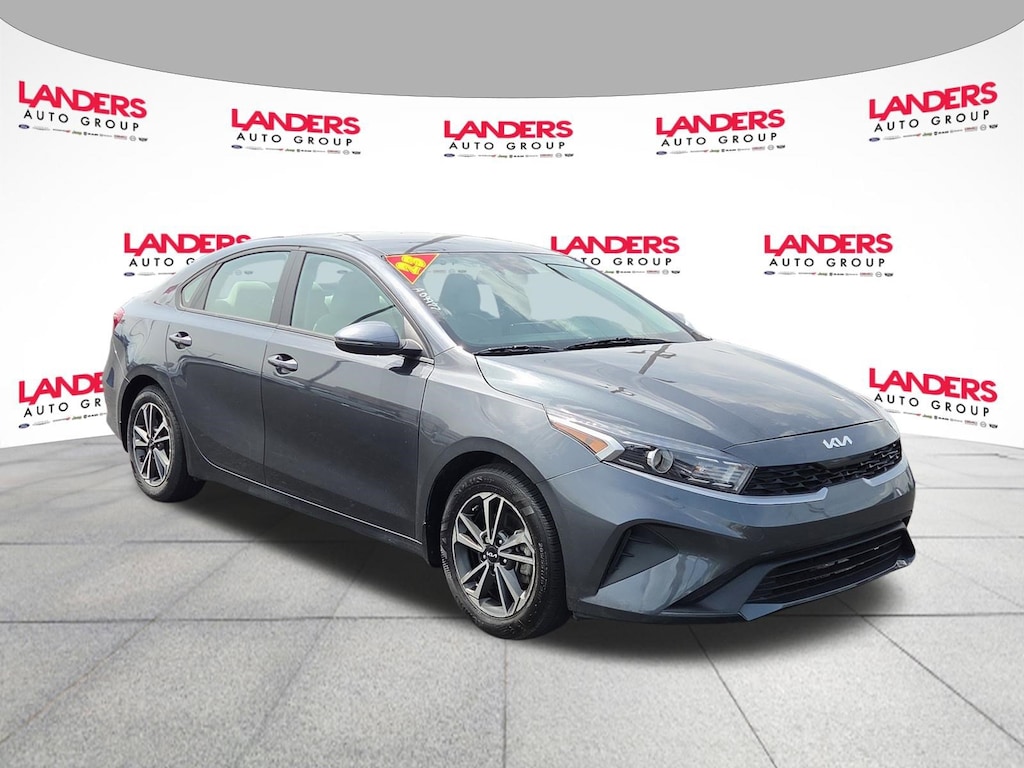 Used 2023 Kia Forte LXS LXS IVT