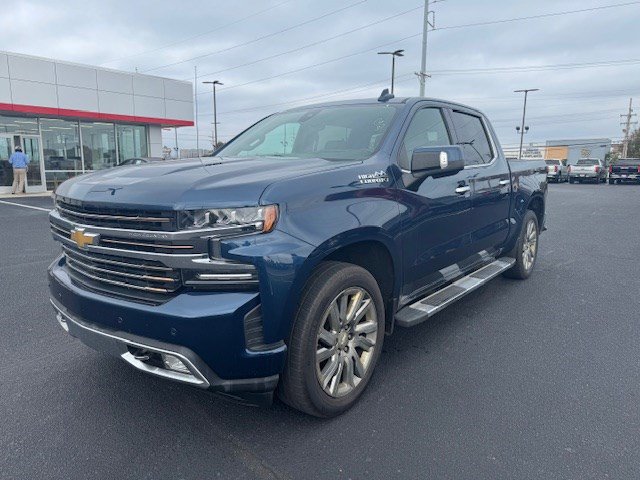 2019 Chevrolet Silverado 1500 High Country photo 3