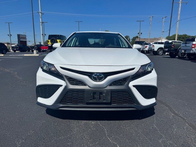 2024 Toyota Camry SE photo 2