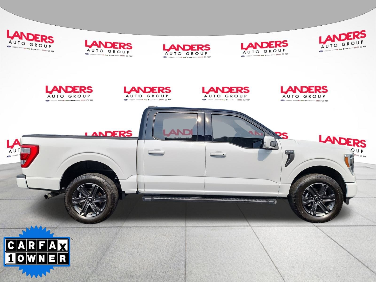 2023 Ford F-150 Lariat photo 2