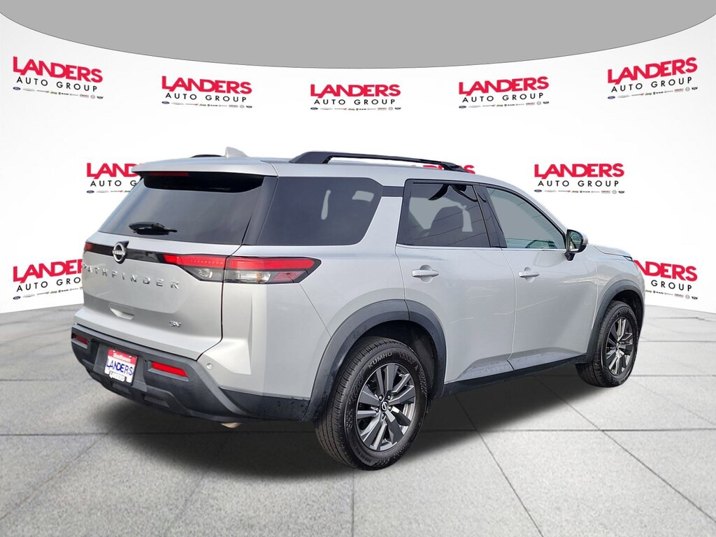 Used 2023 Nissan Pathfinder SV SV 2WD
