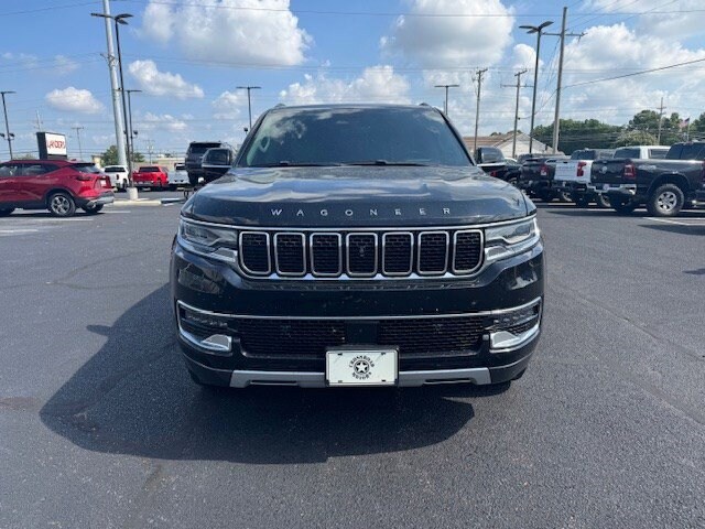 2022 Jeep Wagoneer Series II photo 2