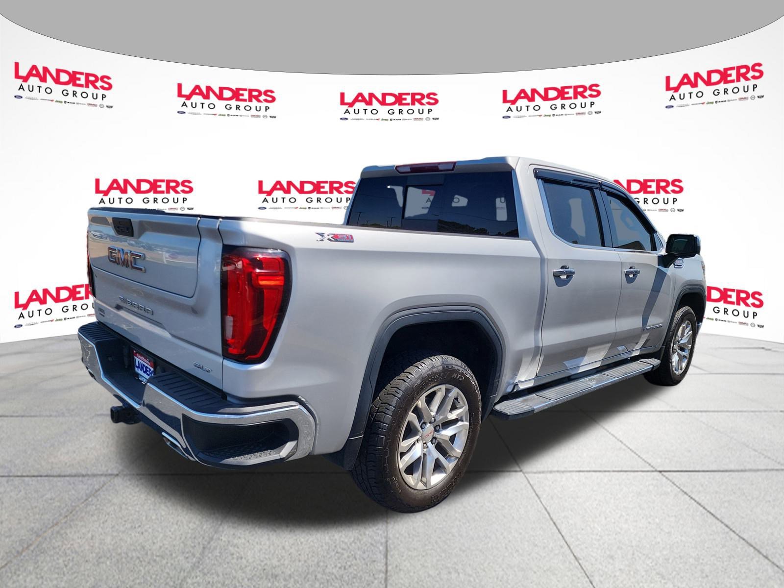 2019 Gmc Sierra 1500 SLT photo 3