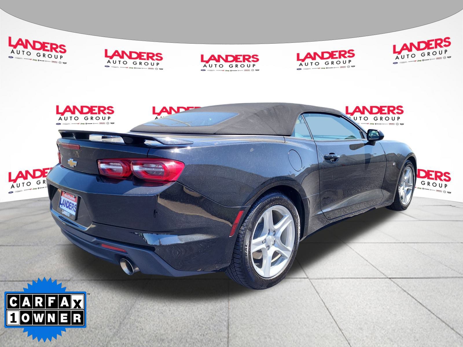 2023 Chevrolet Camaro 1LT photo 3