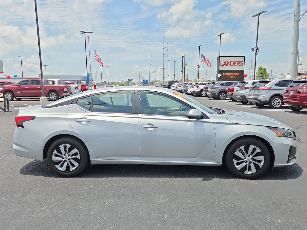Used 2023 Nissan Altima 2.5 S Sedan