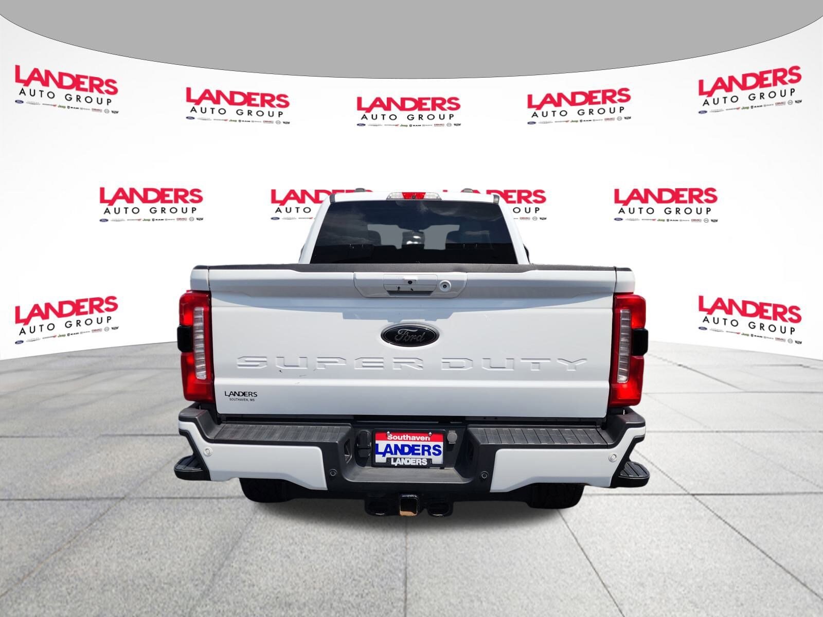 2023 Ford F-250 XLT photo 3
