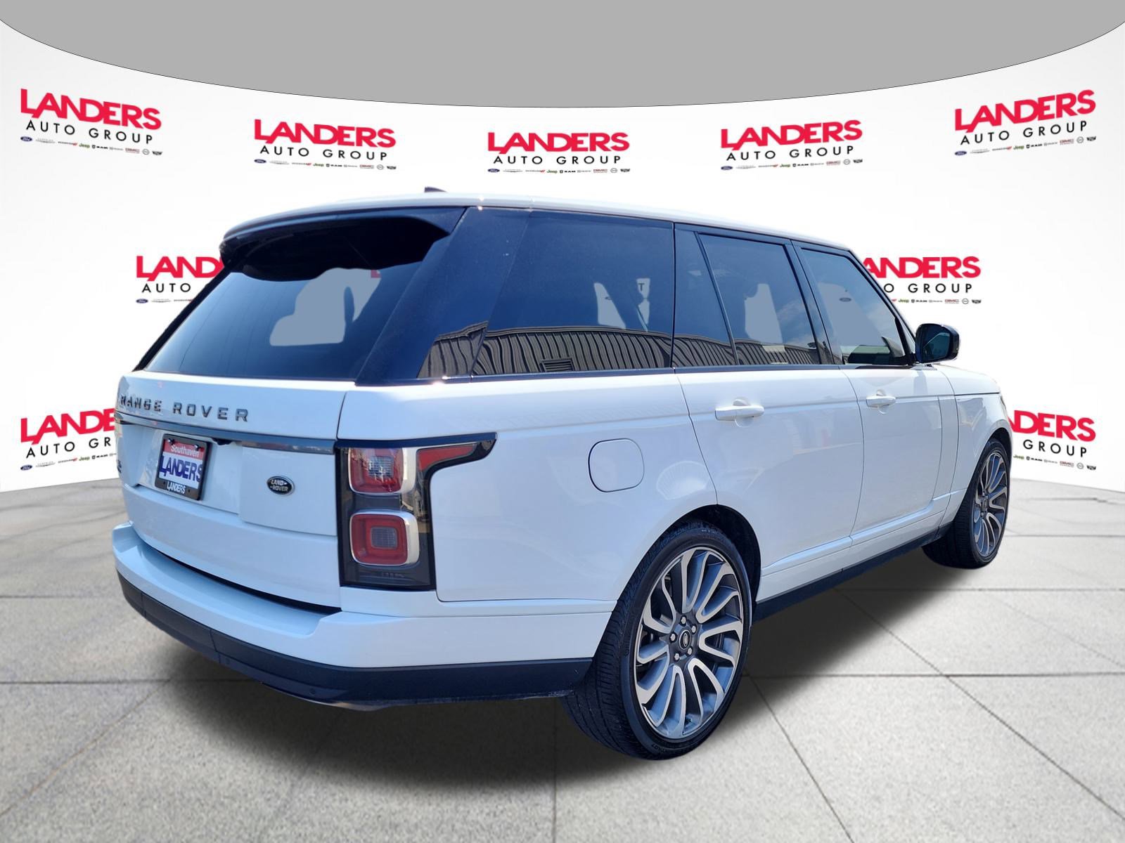 2021 Land Rover Range Rover HSE Silver Edition photo 3