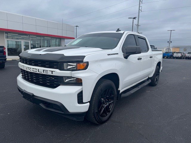 2022 Chevrolet Silverado 1500 Custom photo 2