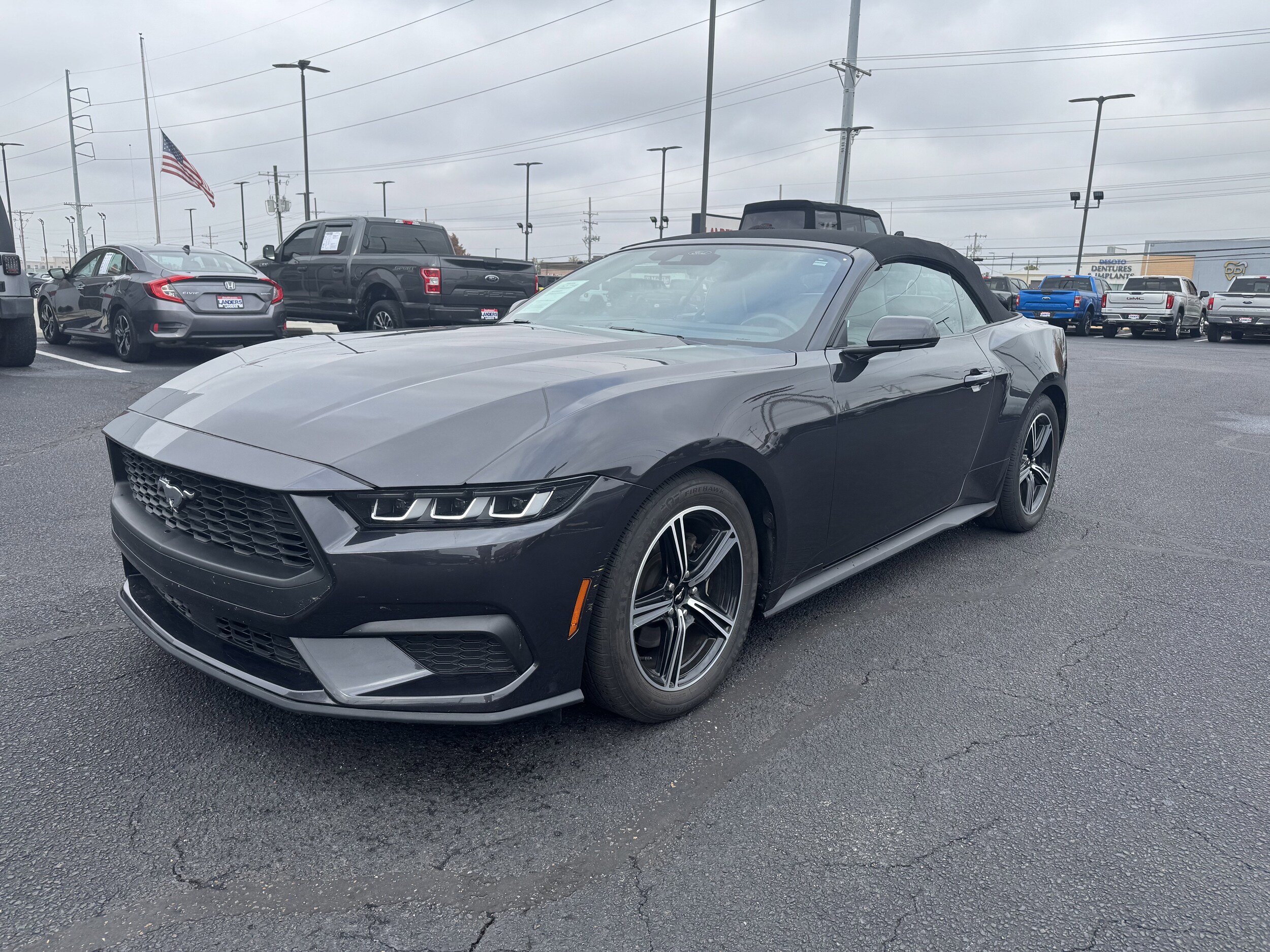 2024 Ford Mustang EcoBoost Premium Convertible photo 3