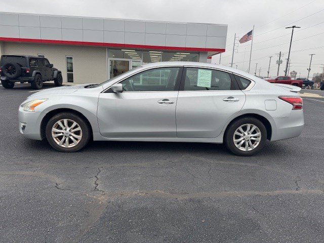 2014 Nissan Altima 2.5 S photo 4