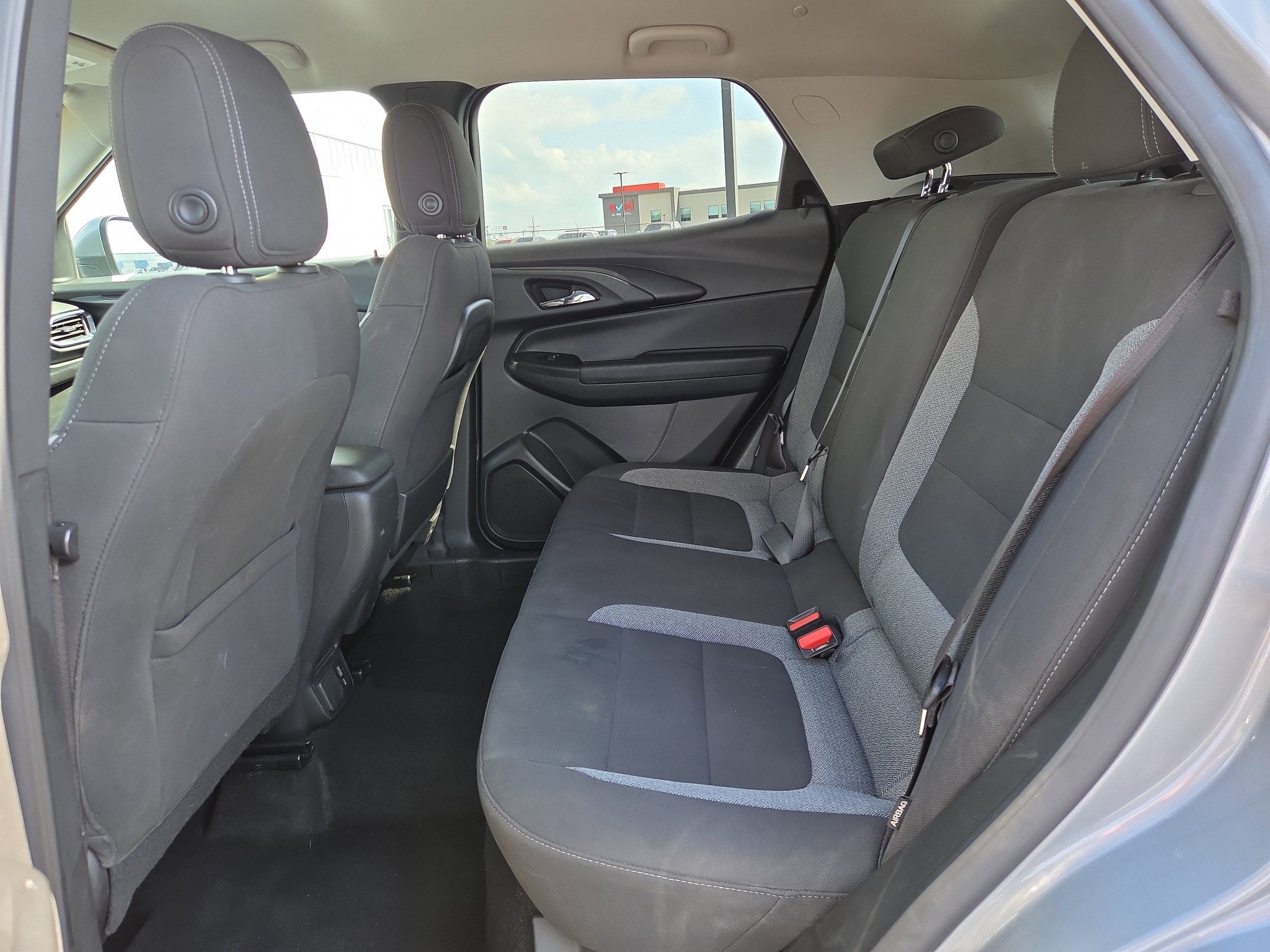 2023 Chevrolet TrailBlazer LT - Photo 11